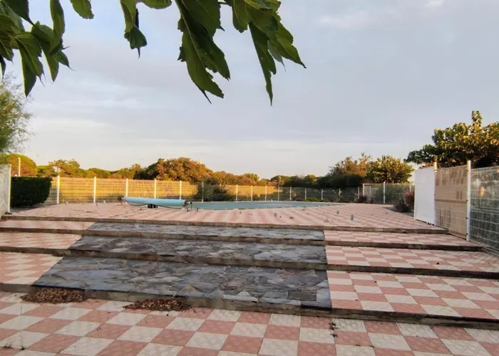 Studio Avec Vue Sublime Sur L\'Etang Et Les Montagnes Catalanes